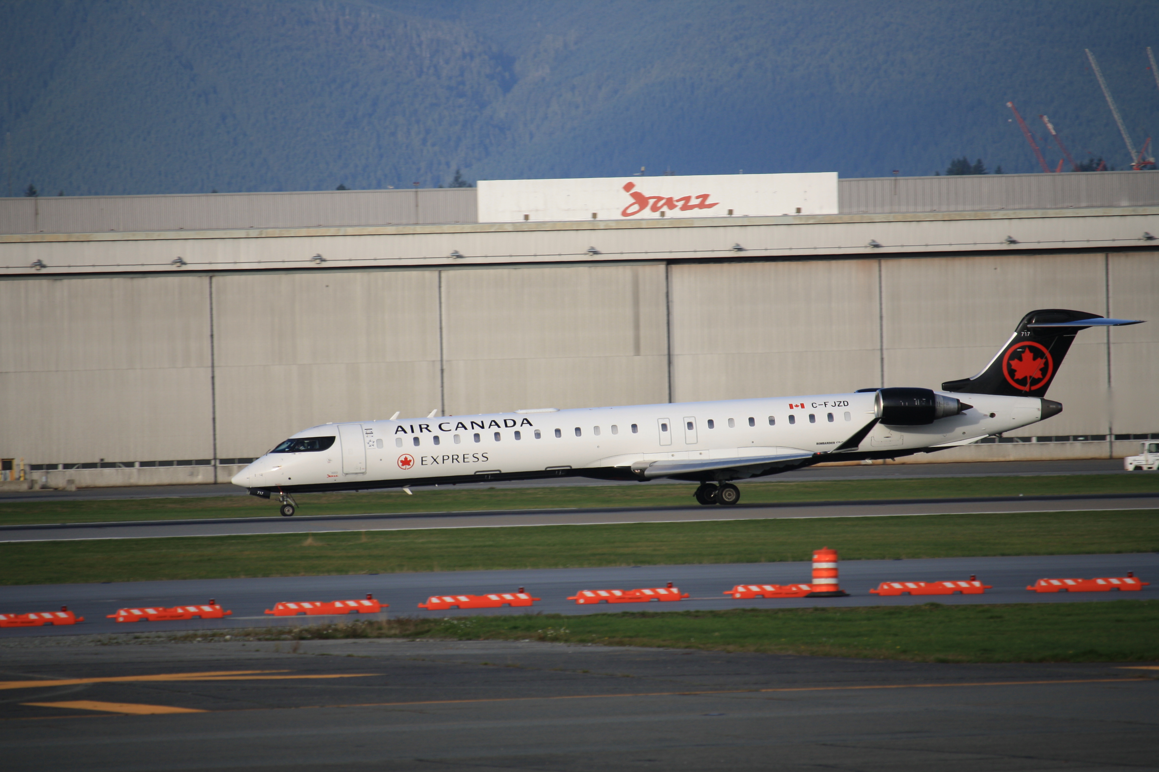 Air Canada Canadair Regional Jet CRJ-900