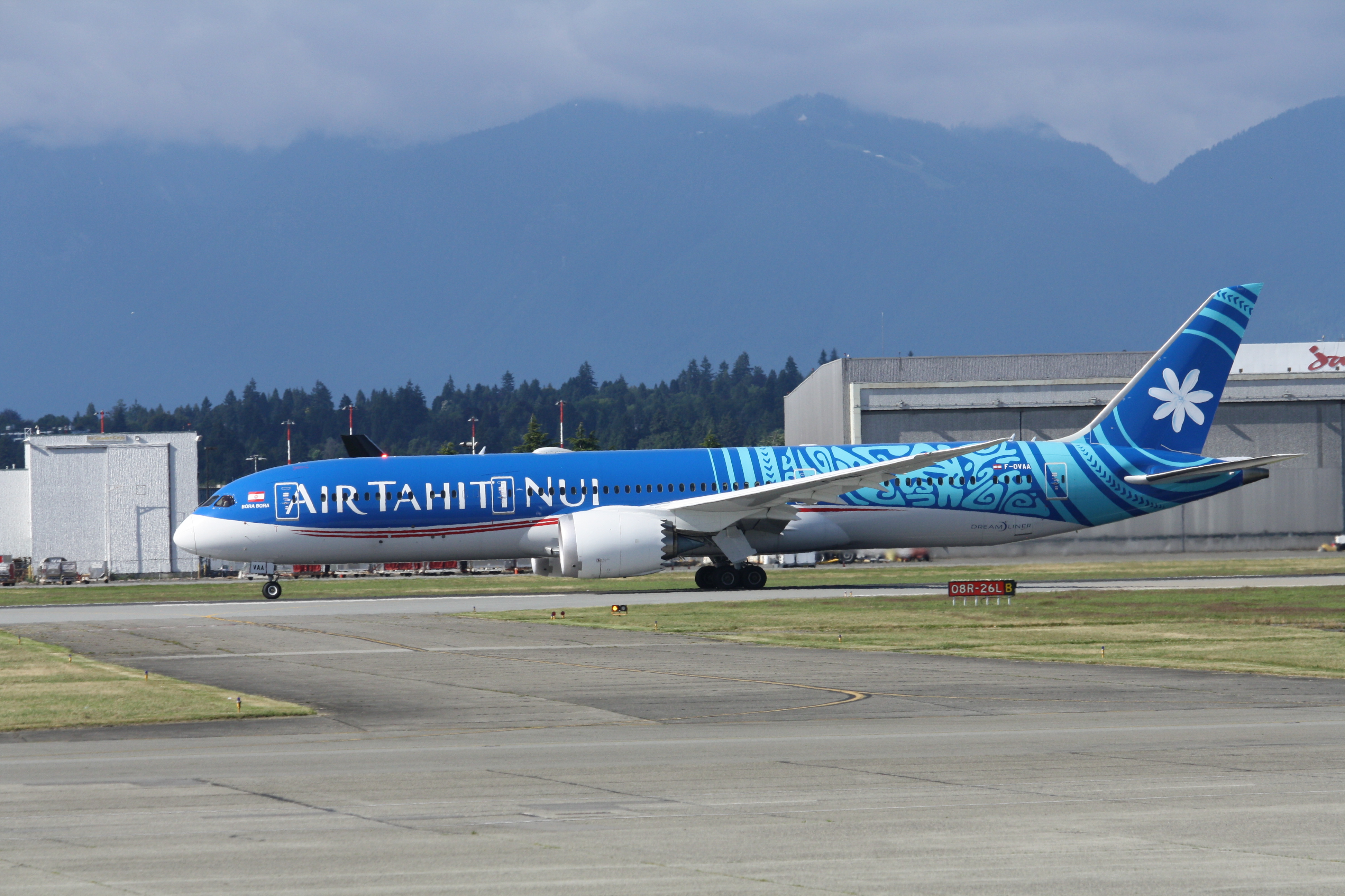 Air Tahiti Nui Boeing 787-9 Dreamliner